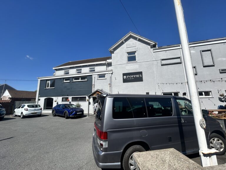 Burry Port’s Hidden Gem? Our Dinner Had Us VERY Impressed… 👀
